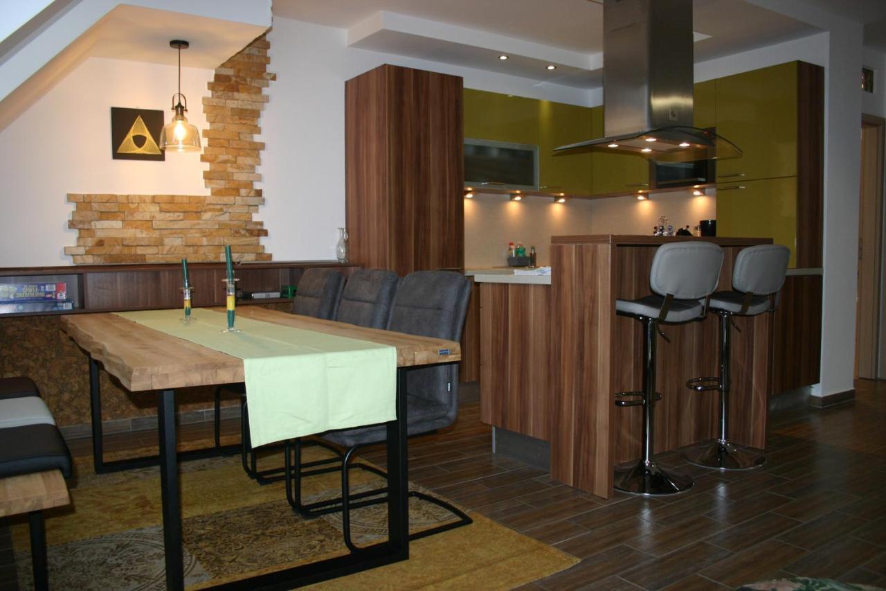 Enjoy 110Qm Apartment Im Historischen Zentrum Шопрон Екстериор снимка