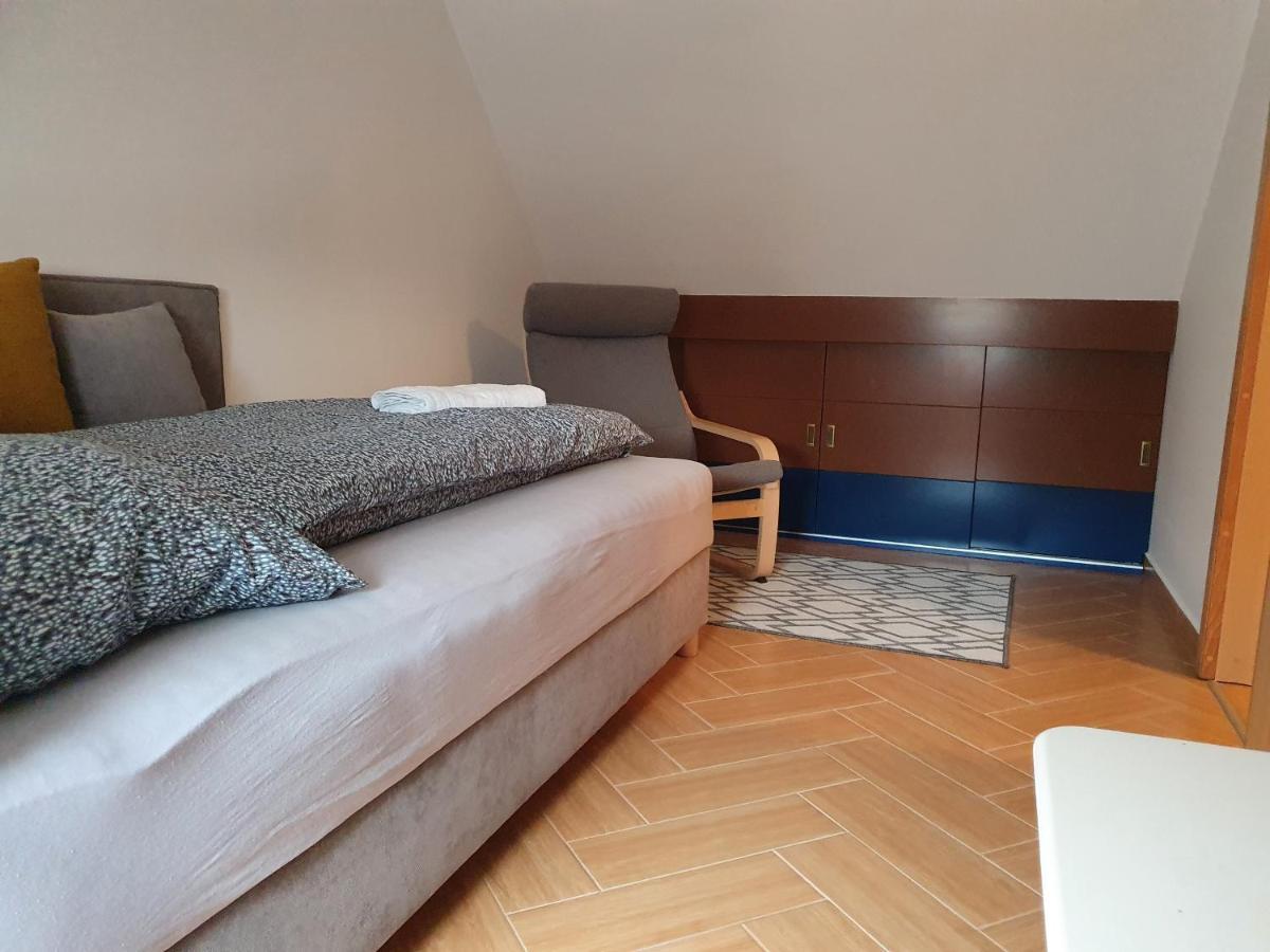 Enjoy 110Qm Apartment Im Historischen Zentrum Шопрон Екстериор снимка